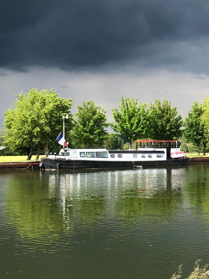 Péniche Nidd Hotel Dannemarie  Esterno foto